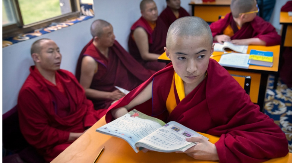 tibet-rahibleri-rus-alimlerine-komek-edecekler