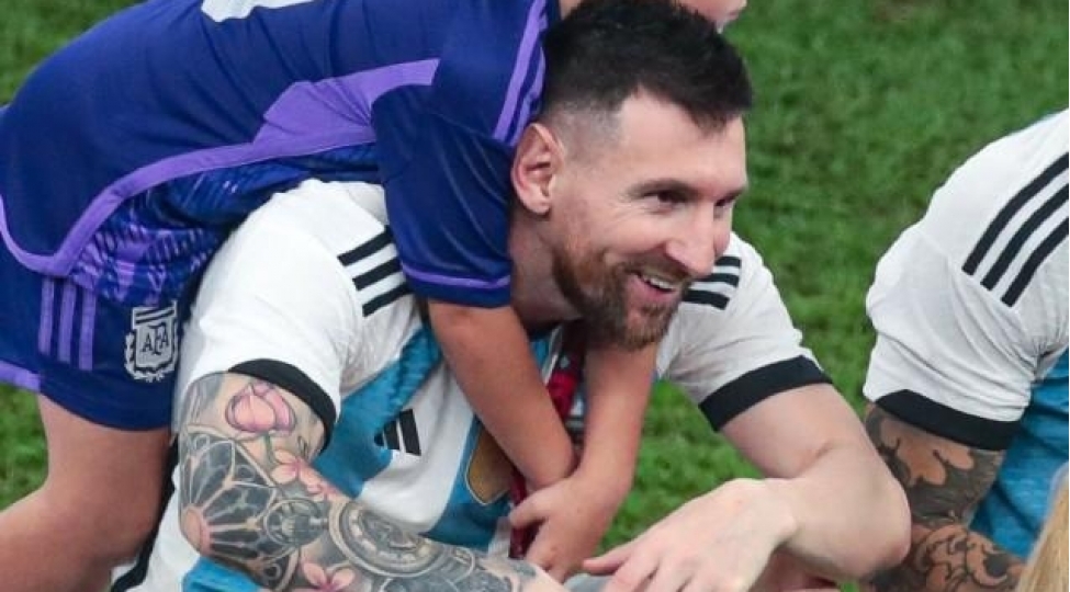 messi-qolu-vuranda-meydanda-argentinanin-13-oyunchusu-olub