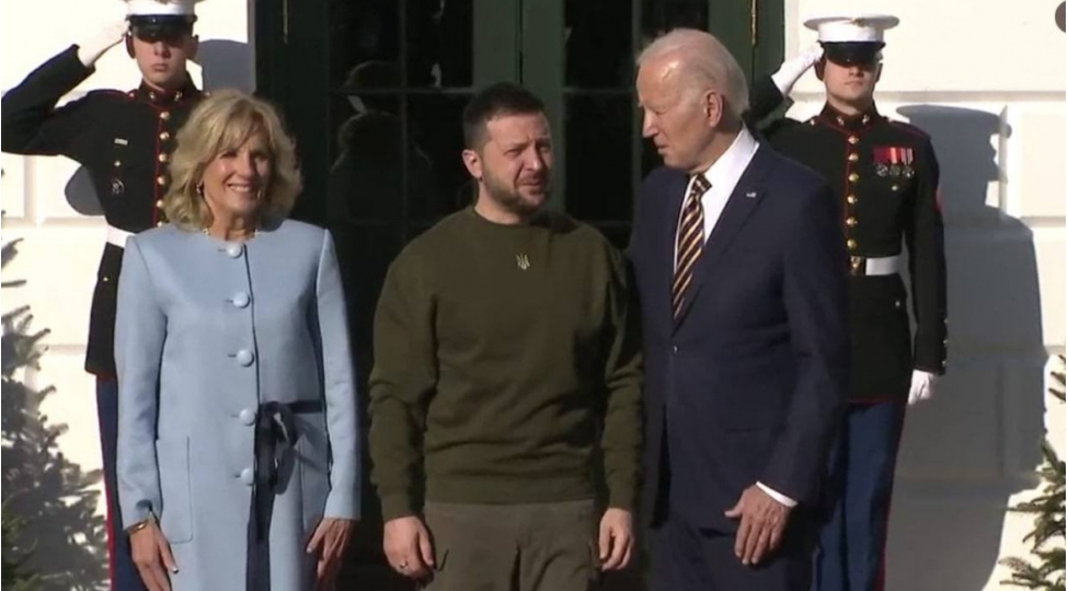 ukrayna-ve-absh-liderleri-ag-evde-gorushubler-fotoyenilenib