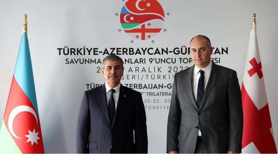 zakir-hesenov-gurcustanin-mudafie-naziri-ile-gorushub