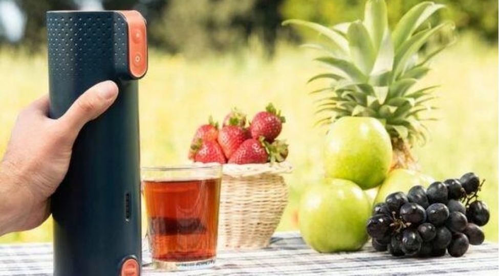 ichindeki-suyu-qizdira-bilen-ilk-termos-hazirlandi