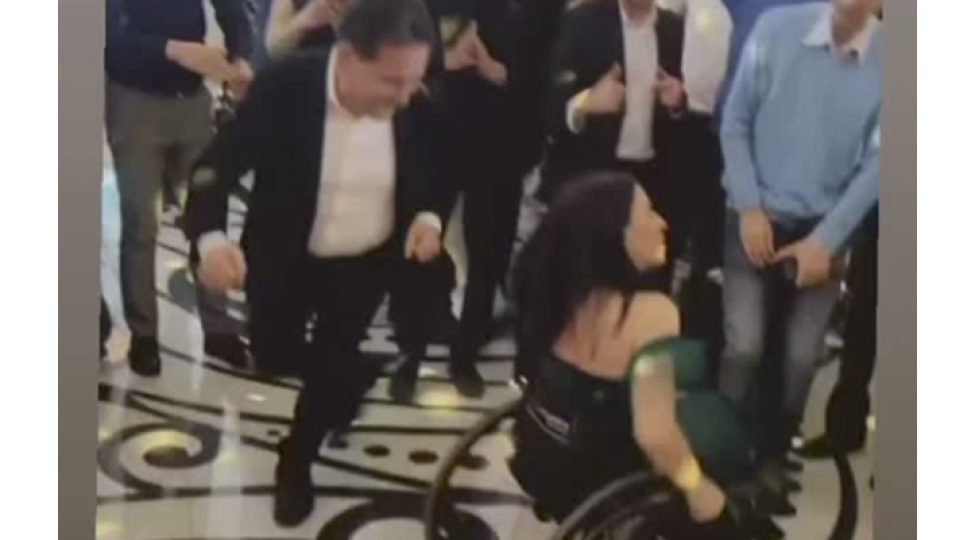 murad-dadashovun-bu-reqsi-maraqla-qarshilandi-video