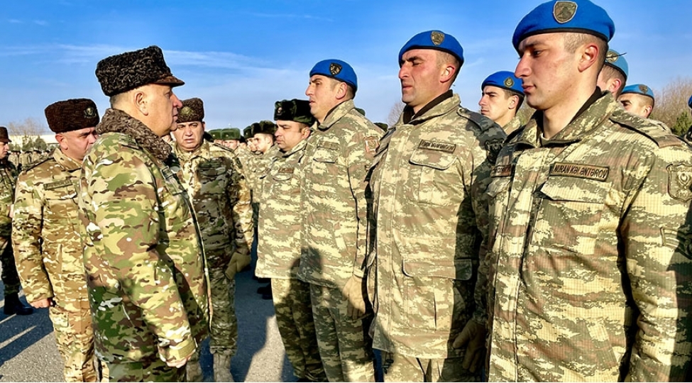 bayram-erefesinde-bash-qerargah-reisinin-azad-edilmish-erazilerde-seferi-davam-edir-foto