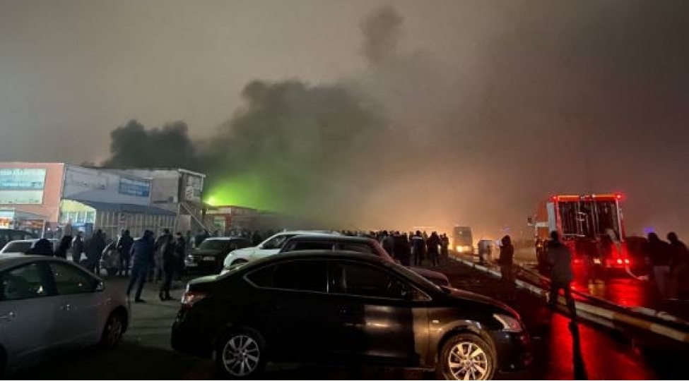 din-sederek-ticaret-merkezindeki-bash-veren-yanginla-bagli-melumat-yaydi