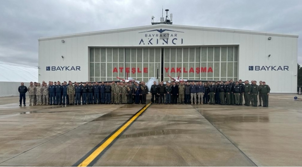 akinci-idareetme-kursunu-bitiren-azerbaycanli-herbchilere-sertifikatlar-verilib-foto