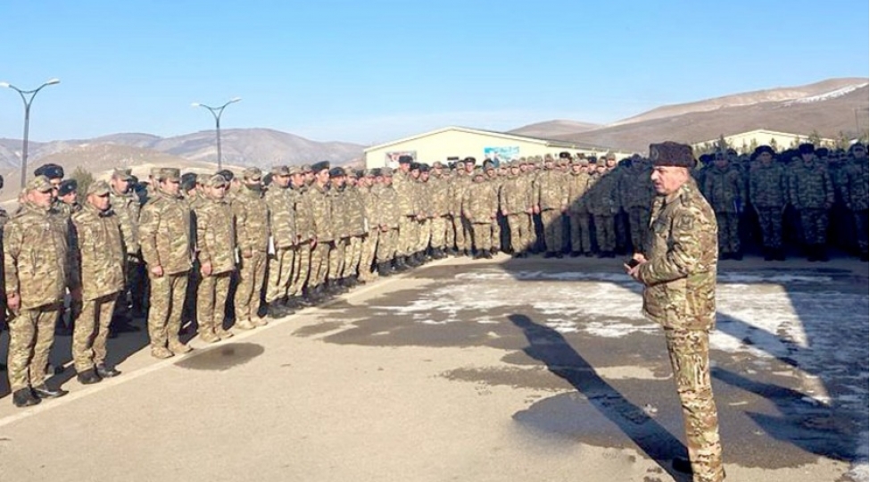 herbi-qulluqchularla-menevi-psixoloji-movzuda-sohbetler-aparilib-foto