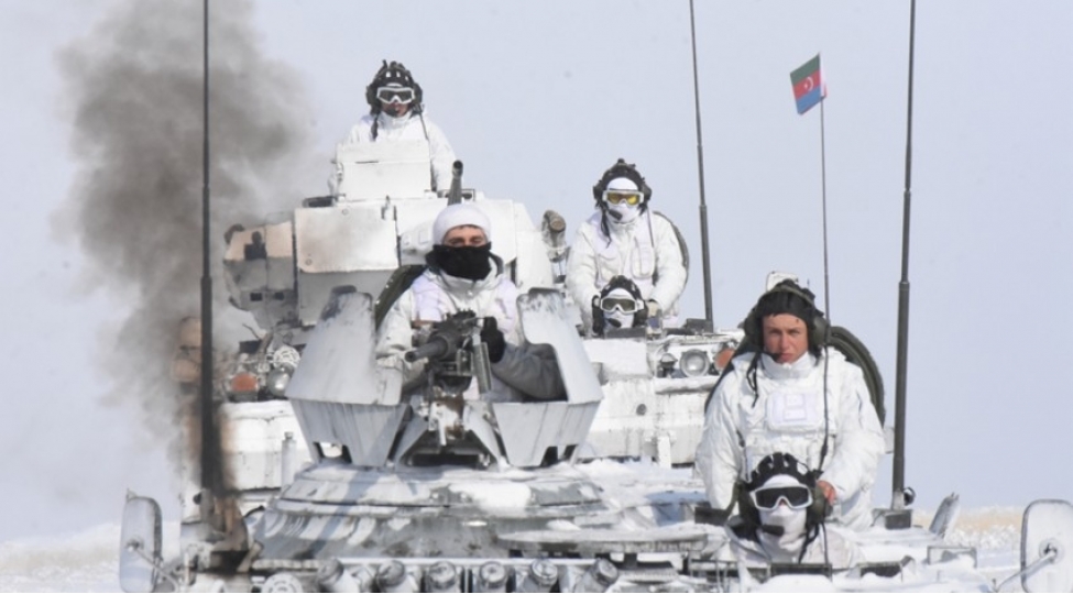 azerbaycan-ordusunun-tanklari-turkiyede-kechirilen-telimlerde-manevrler-edib