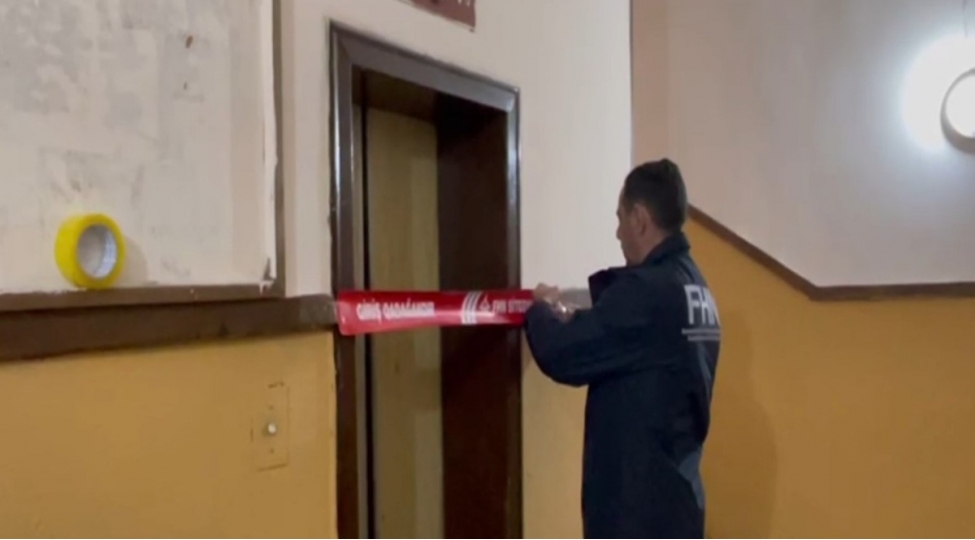 fhn-bakida-tehlukeli-liftin-fealiyyetini-dayandirib-video