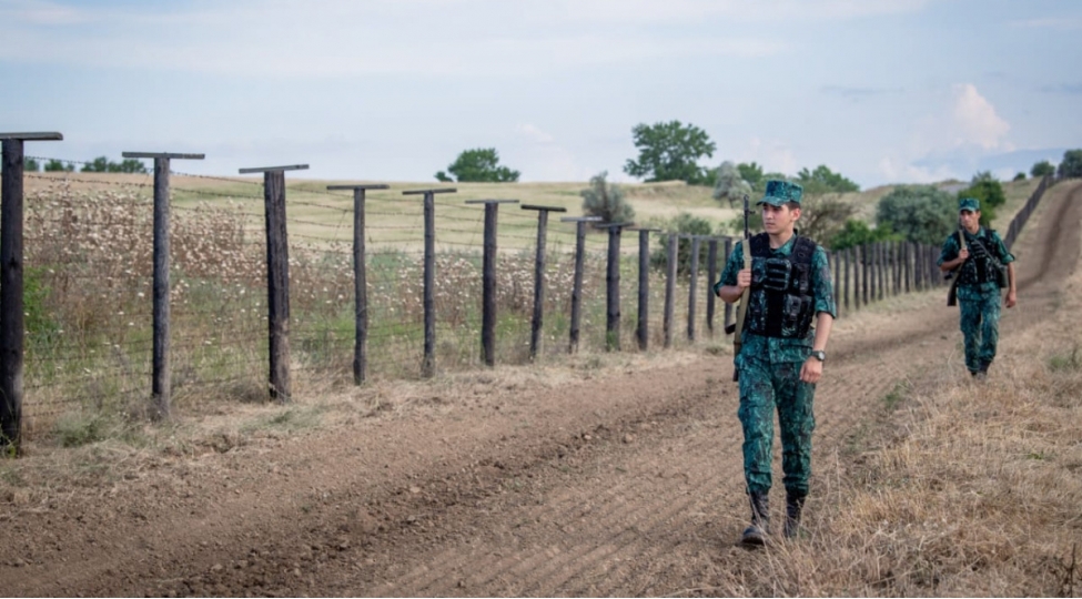 iranla-serhedi-pozan-shexs-7-kq-narkotikle-tutulub-video