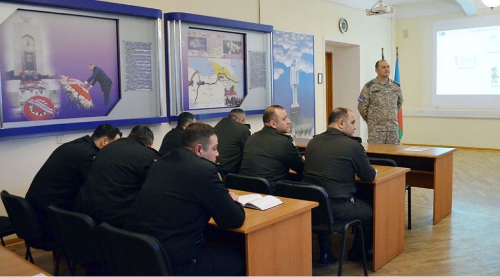 bakida-nato-nun-telim-kursu-kechirilir-foto-4