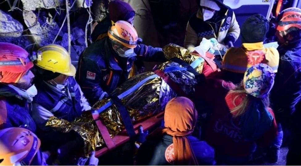 170-saat-sonra-qaziantepde-daha-bir-turkiye-vetendashi-xilas-edildi-video