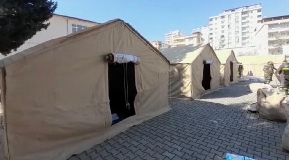 azerbaycan-xilasedicileri-kahramanmarashda-3-unvanda-novbeti-chadir-shehercikleri-qurub