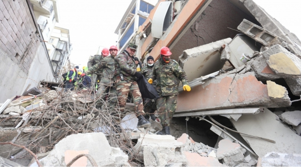 fhn-in-xilasedicileri-turkiyenin-iki-bolgesinde-axtarish-xilasetme-emeliyyatlarini-davam-etdirir