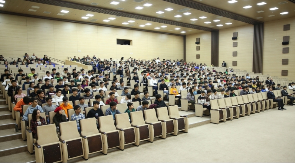 respublika-informatika-olimpiadasi-socar-in-baki-ali-neft-mektebinde-kechirilib-foto
