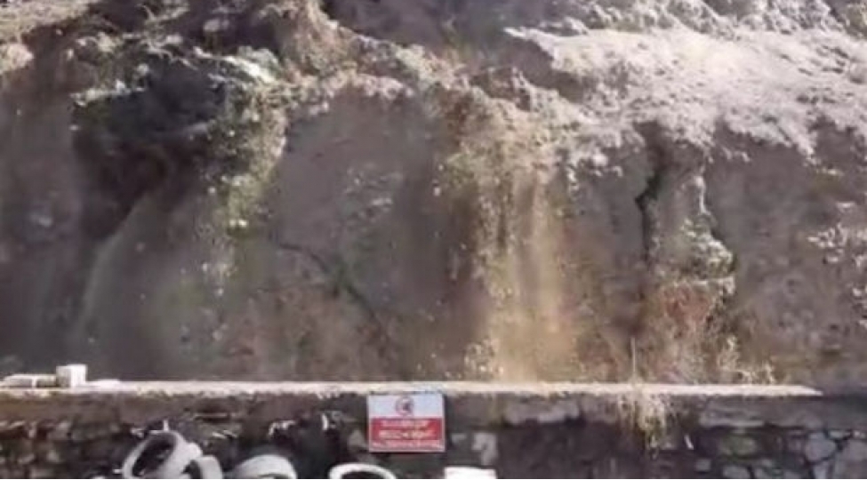 artvinde-novbeti-torpaq-surushmesi-bash-verdi