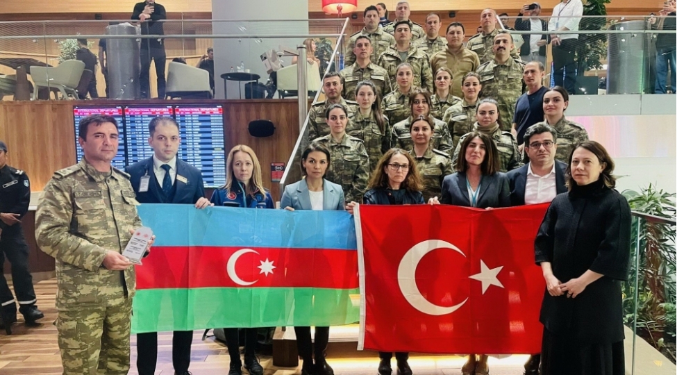 azerbaycan-mudafie-nazirliyinin-turkiyedeki-bir-qrup-hekimine-teshekkurnameler-verilib