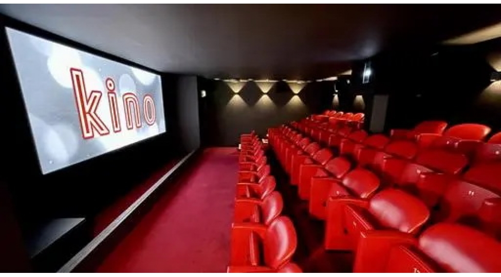 8-martda-mutleq-baxmali-oldugunuz-kinolar-video