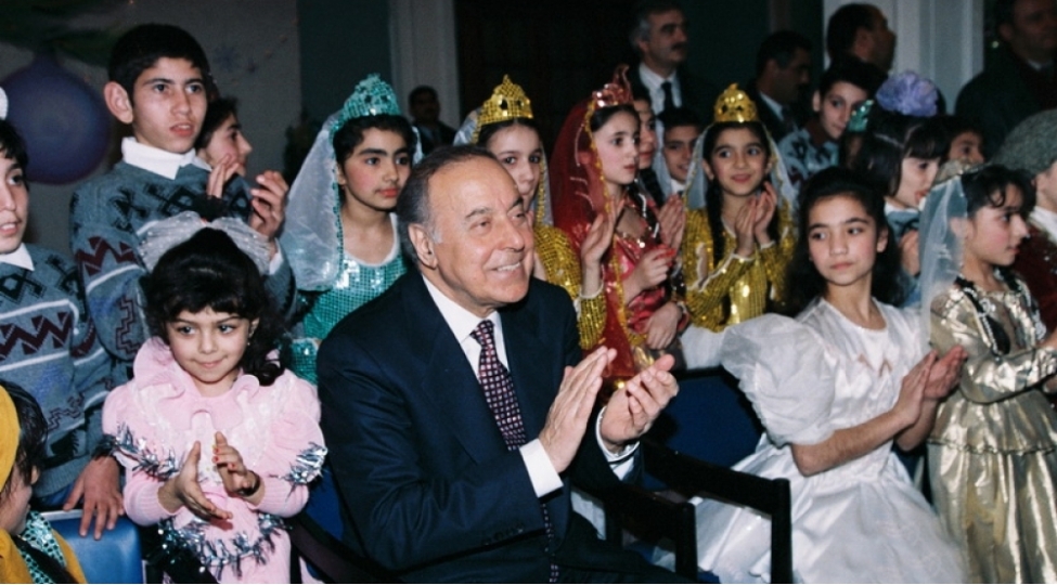 ulu-onderin-azerbaycan-musiqi-medeniyyetindeevezsiz-rolu