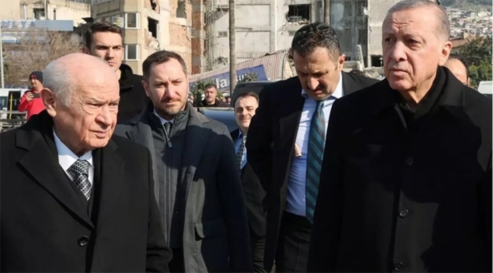 erdogan-ve-baxchali-zelzele-bolgesine-gedibler