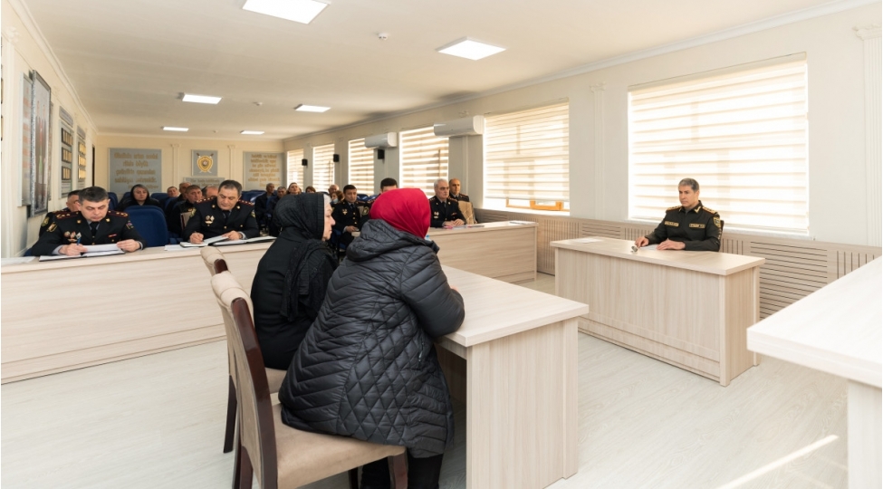 vilayet-eyvazov-shemkirde-vetendash-qebulu-ve-sira-baxishi-kechirib-video