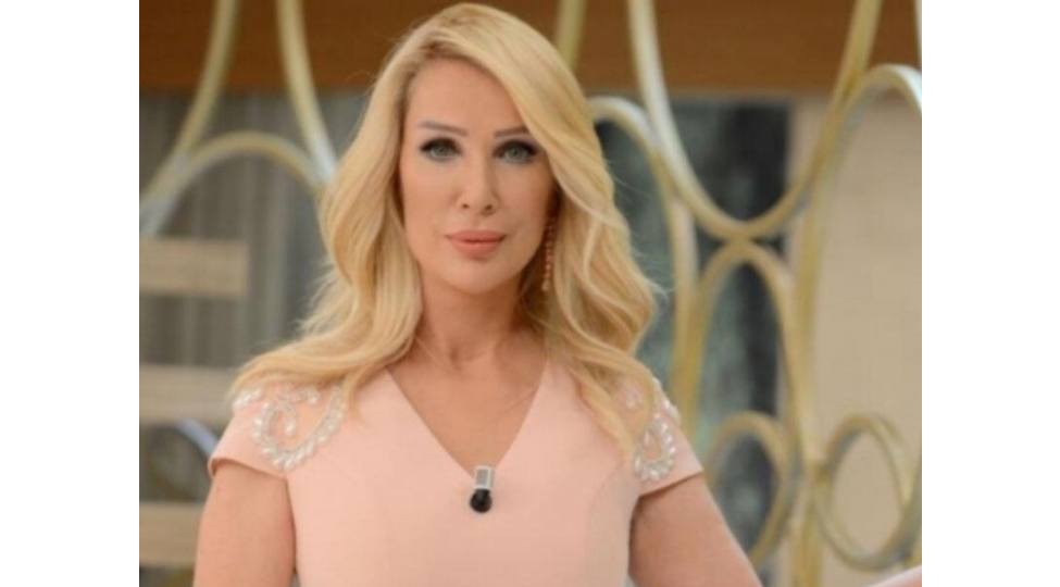 seda-sayan-eshitme-qabiliyyetini-itirdi-foto