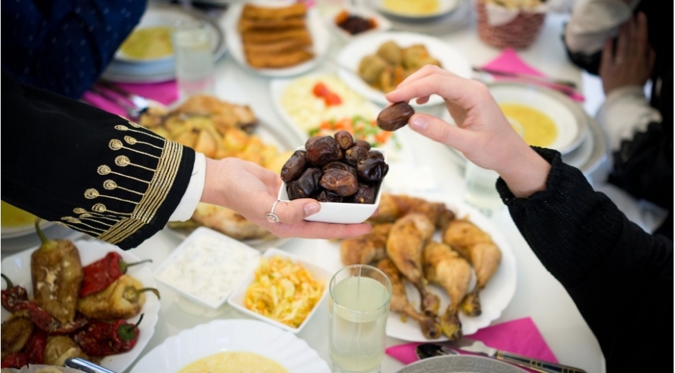 oruc-tutan-urek-damar-xesteleri-uchun-5-meslehet