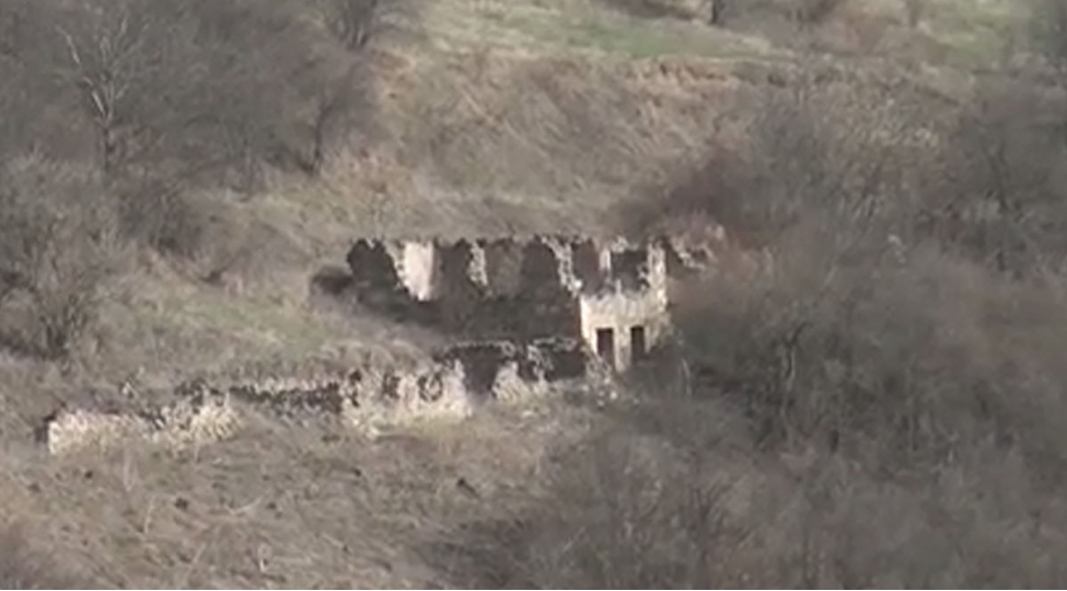 shusha-rayonunun-iki-kendi-azerbaycan-ordusunun-nezaretine-kechib-video