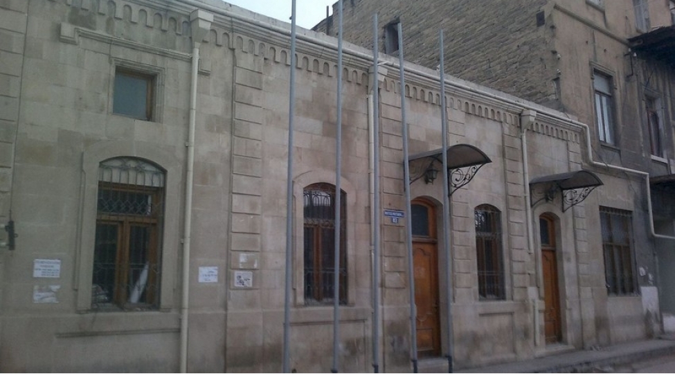 yug-teatrinin-bina-problemi-hele-de-hell-olunmayib-vidadi-hesenov