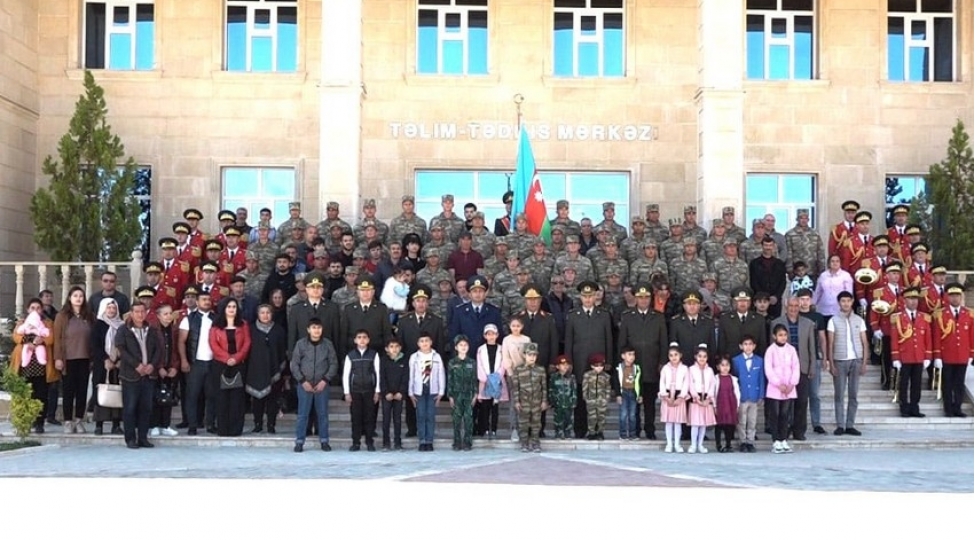 elahidde-umumqoshun-orduda-novbeti-buraxilish-merasimi-kechirilib-video