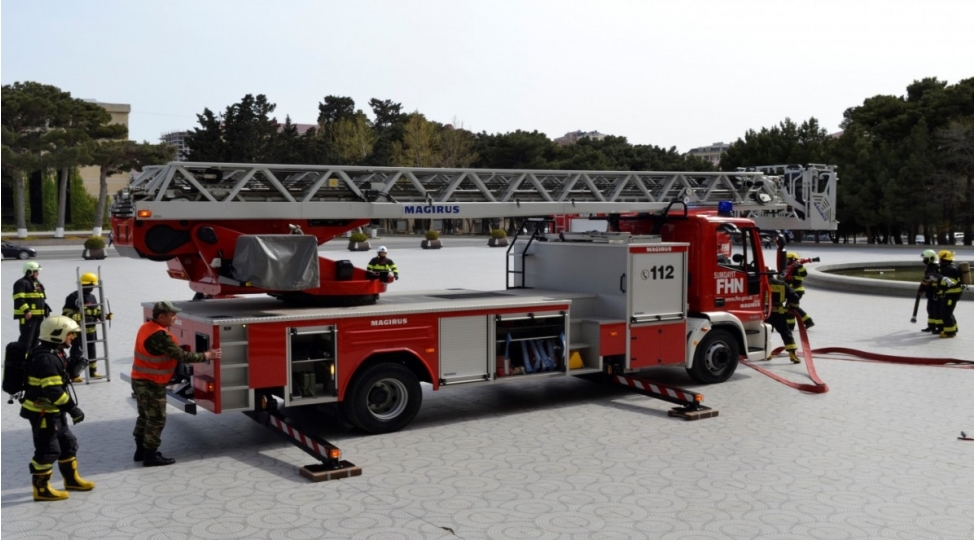 fhn-in-dovlet-yangindan-muhafize-xidmeti-sumqayitda-yangin-taktiki-telim-kechirib-video