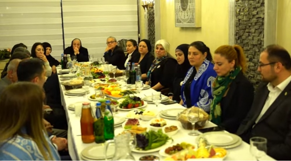 security-operation-services-mmc-shehid-analari-ile-iftar-sufresi-arxasinda-gorush-kechirib-video