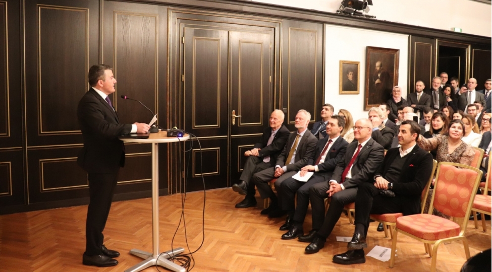 almaniyada-azerbaycan-musiqisi-teqdim-olunub