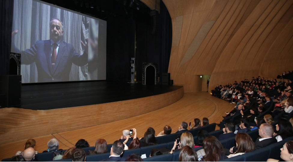 qarabagname-tarixi-zeferden-sonra-heyder-eliyev-merkezinde-yeni-finalla-teqdim-edilib-foto