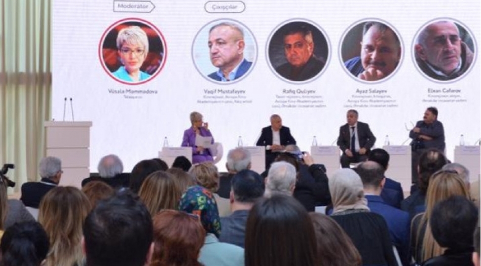 azerbaycan-kinosu-125-movzusunda-forumun-ikinci-gunu-ishine-bashlayib