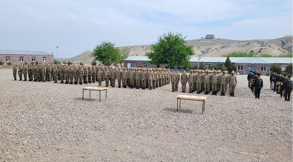 komando-bashlangic-kursunun-novbeti-buraxilish-merasimi-kechirilib