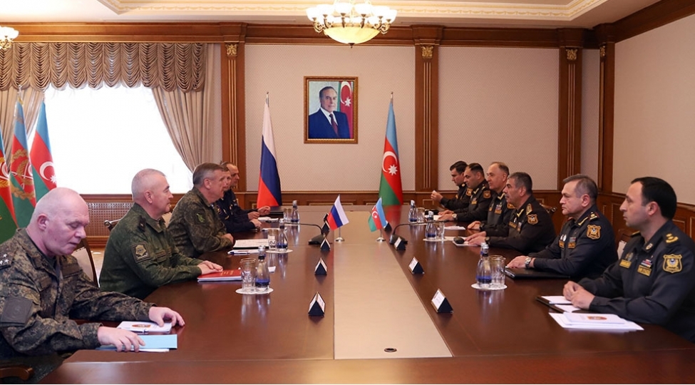 mudafie-naziri-rusiya-sulhmeramlilarinin-yeni-komandanini-qebul-edib-2