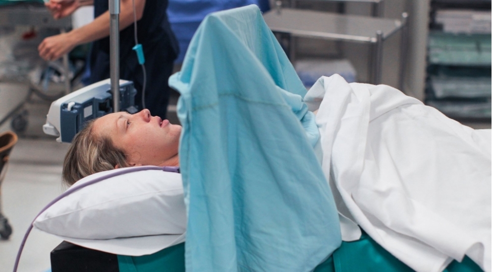 ana-betnindeki-korpede-beyin-emeliyyati