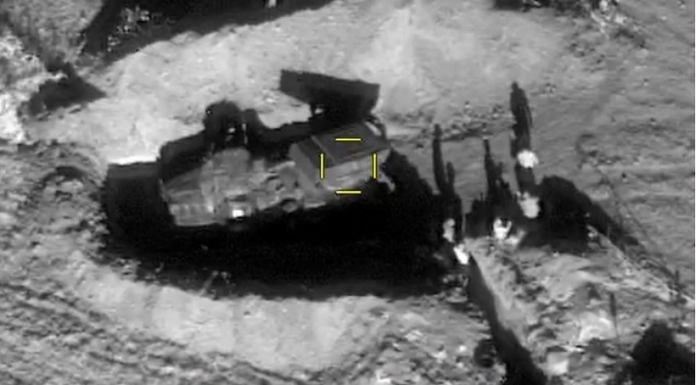 azerbaycan-ordusu-ermenistana-mexsus-komanda-qerargah-mashinini-mehv-edib