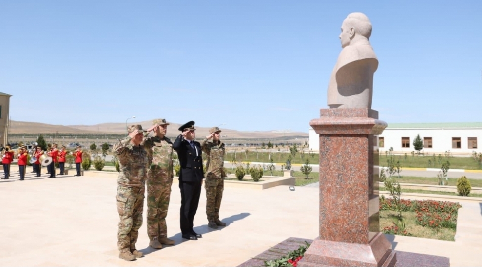 herbi-prokurorluq-veten-muharibesi-ishtirakchilari-ile-birlikde-heyder-eliyev-ili-ile-bagli-tedbir-kechirib-foto