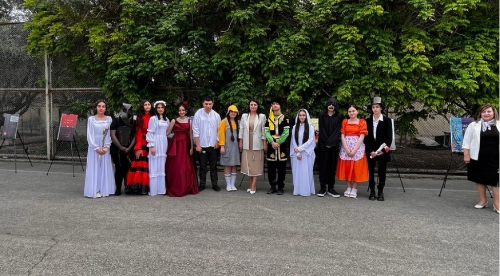 156-nomreli-tam-orta-mektebde-edebi-xulyalar