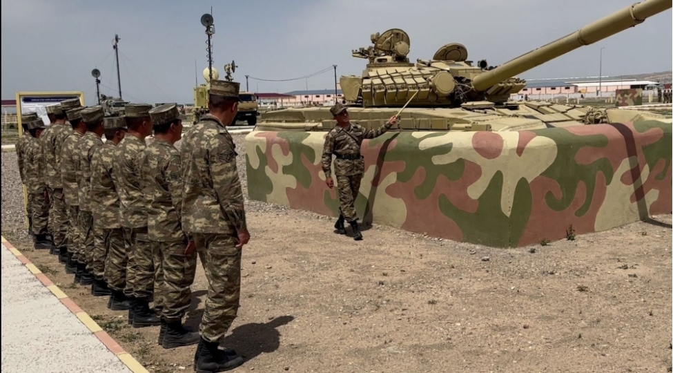 naxchivan-elahidde-umumqoshun-ordusu-tapshiriqlari-yuksek-peshekarliqla-yerine-yetirir