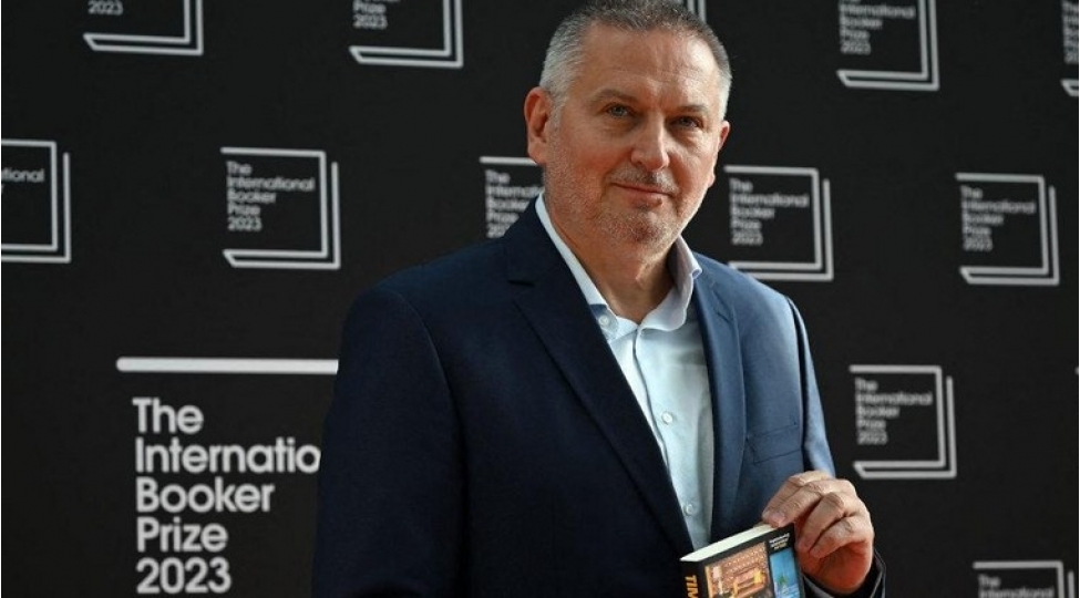 zaman-siginacagina-gore-beynelxalq-buker-mukafatinin-qalibi-oldu