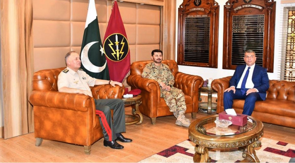 azerbaycanin-bash-qerargah-reisi-pakistan-xususi-xidmetler-qrupu-diviziyasinda-olub