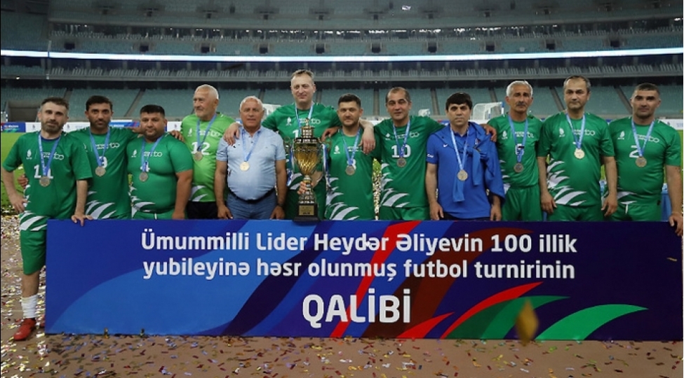 veteran-futbolchular-miniturnirin-qalibi-olublar