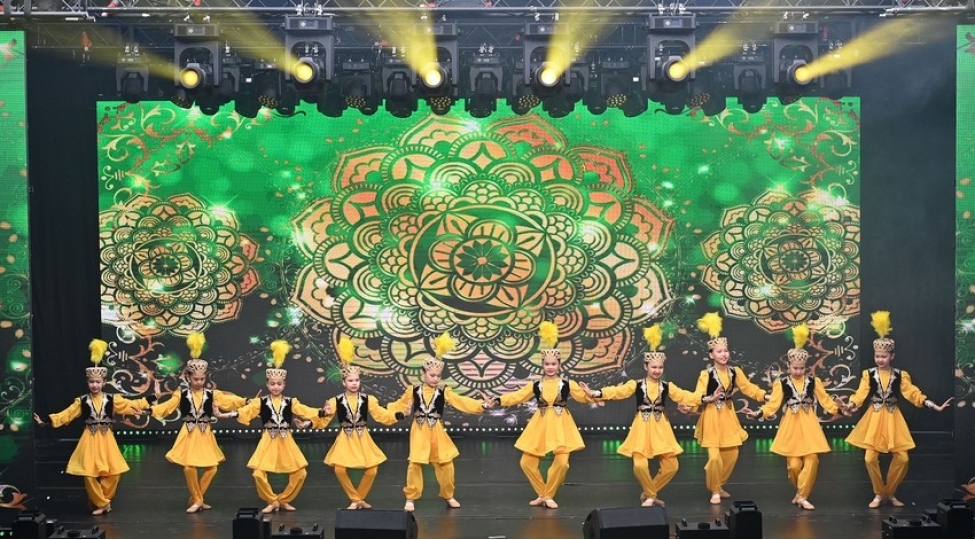 shushada-ilk-beynelxalq-ushaq-reqs-festivali-kechirilib-foto