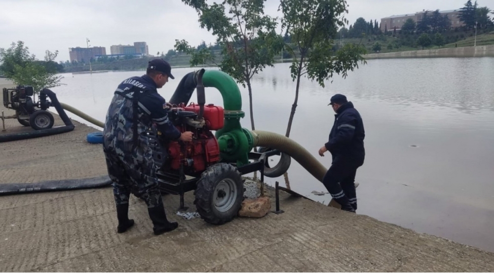 gence-ve-goygolde-su-basan-erazilerde-tedbirler-gorulur-video