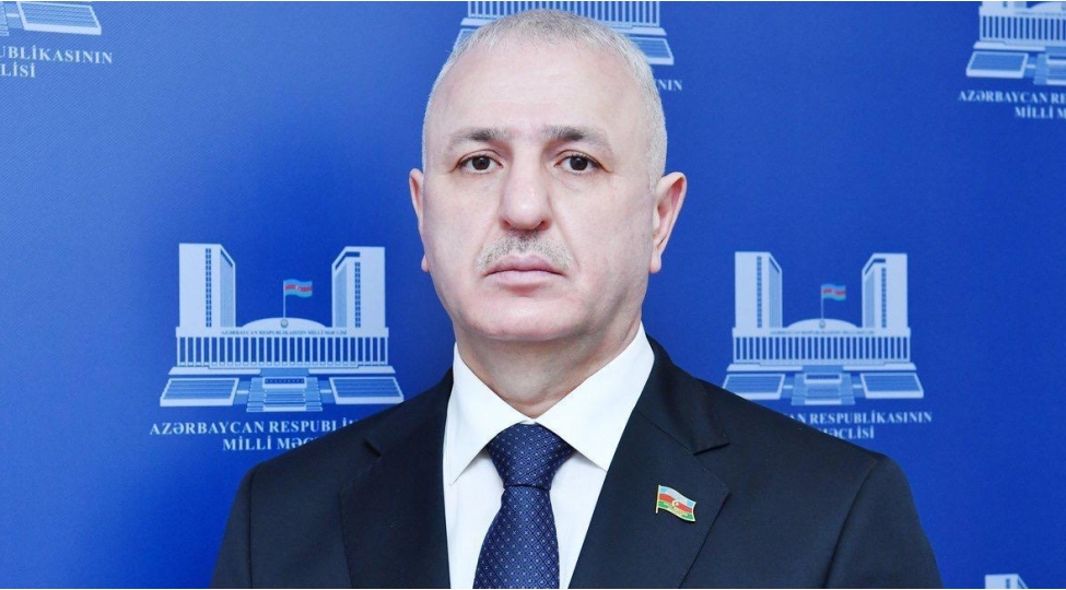 yalniz-qelebelere-koklenmish-genc-nesil-yetishir-video