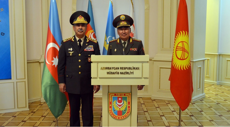 azerbaycan-ile-qirgizistan-arasinda-herbi-emekdashliq-meseleleri-muzakire-edilib