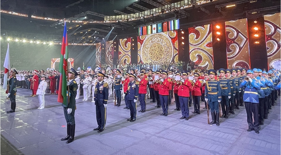 astanada-kechirilen-herbi-musiqi-festivali-basha-chatib