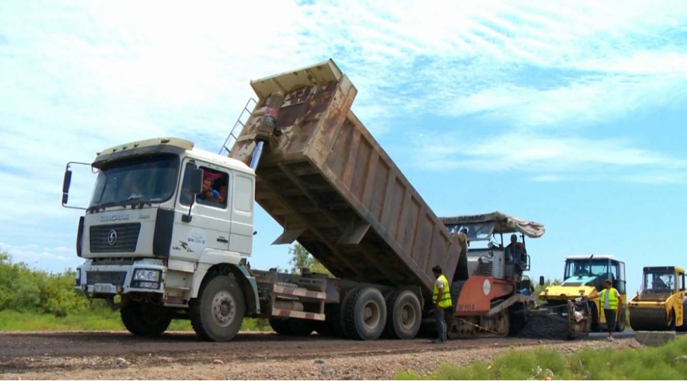 imishlide-435-km-uzunluga-malik-yollarin-yeniden-qurulmasi-yekunlashmaq-uzredir-fotovideo